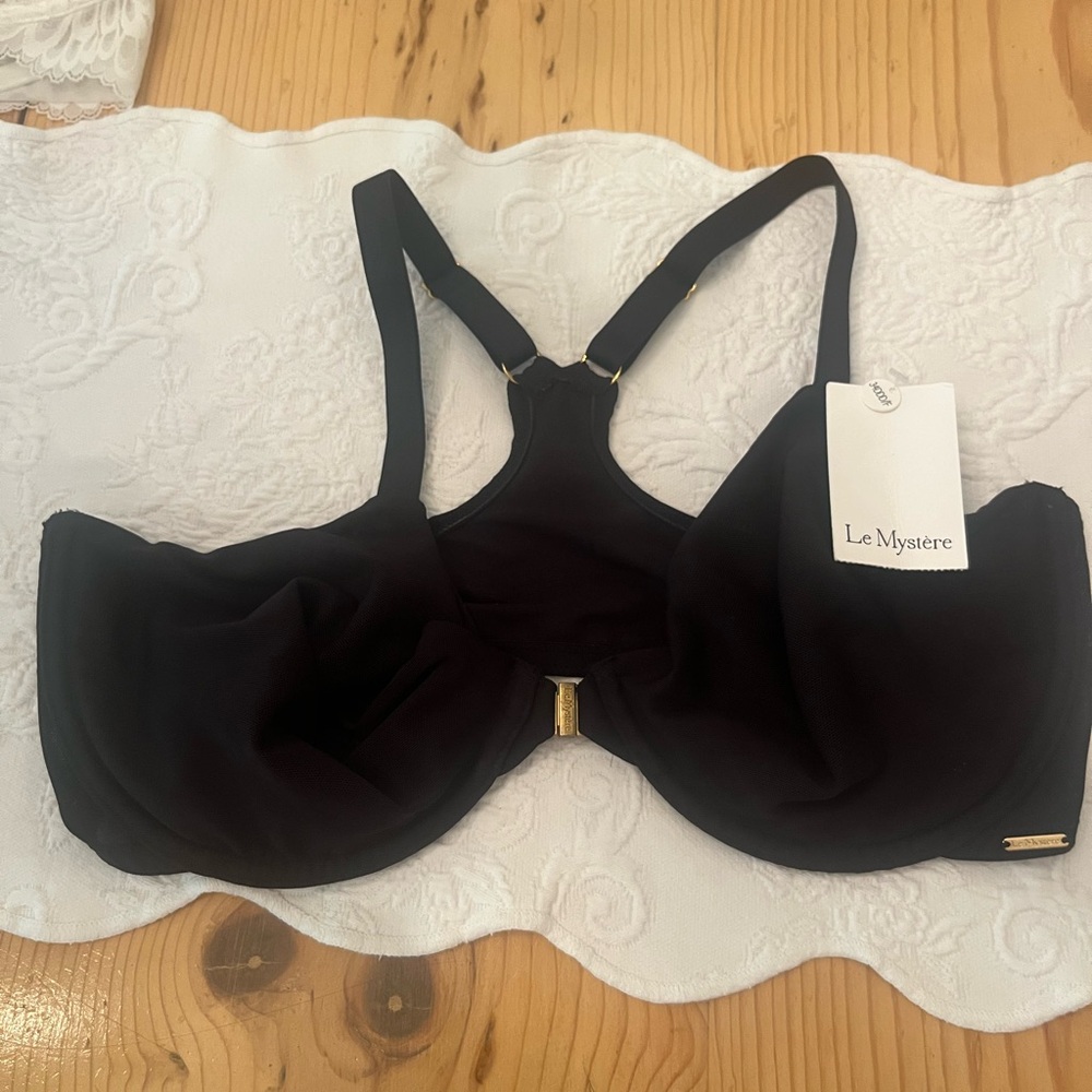 Bra nwt Le Mystere black 34 E Racer back front closure